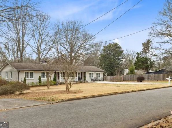 1845 Evergreen Ln, Alpharetta, GA 30009