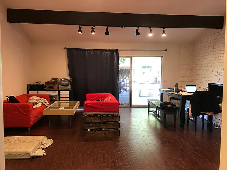 12455 Russell Ave — Photo 4