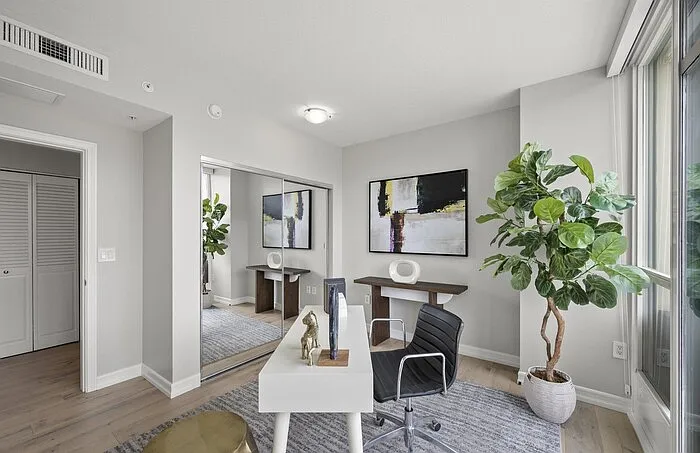 555 Front St #555 — Photo 1