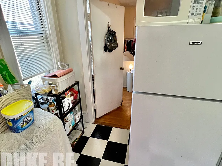 28 Cumberland St #4 — Photo 8