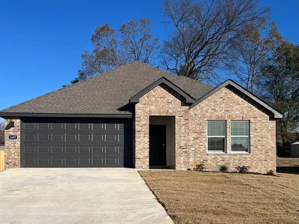 1407 Ridgefield Cir, Searcy, AR 72143