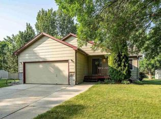 4413 E 36th St, Sioux Falls, SD 57103