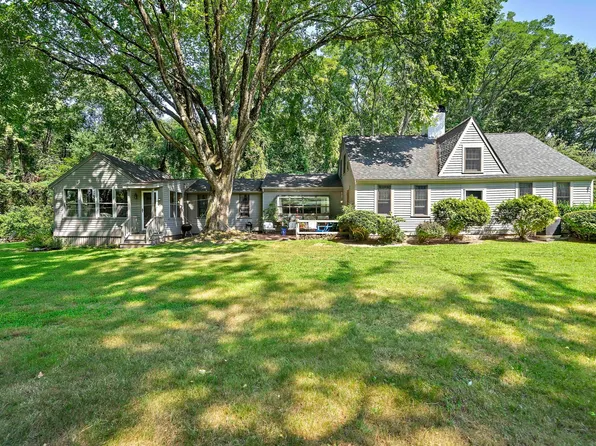 128 Whitford Cir, Marshfield, MA 02050
