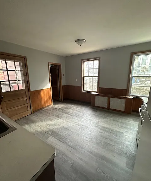 77 Alma St #2 — Photo 11