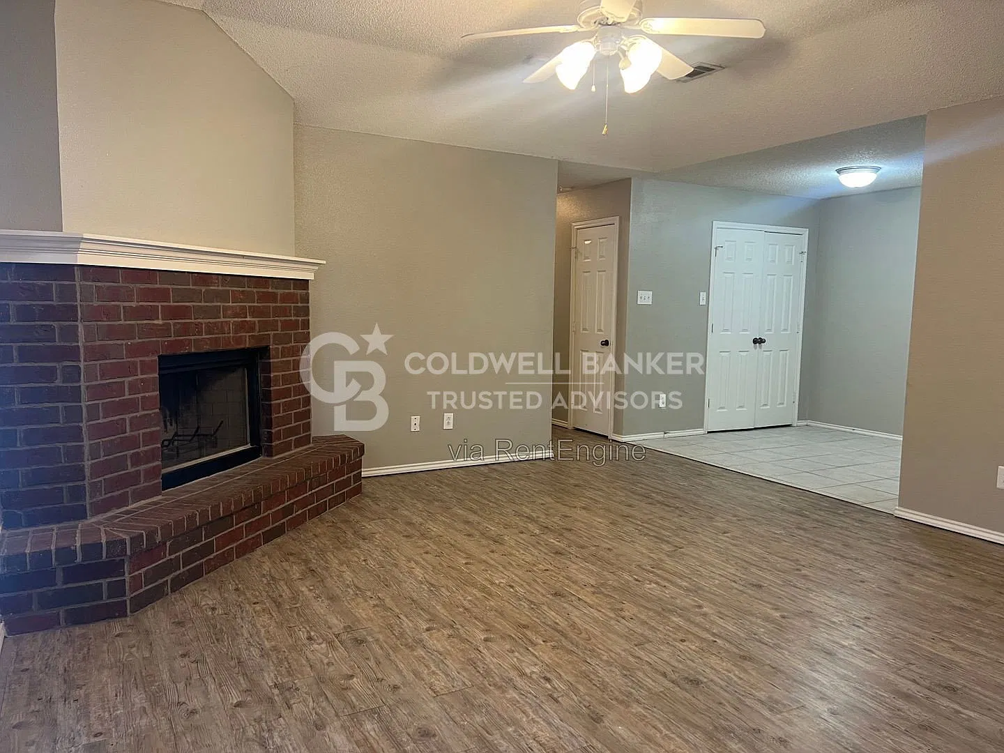 2 bed, 2.0 bath, 1125 sqft, $1,075 — Photo 3