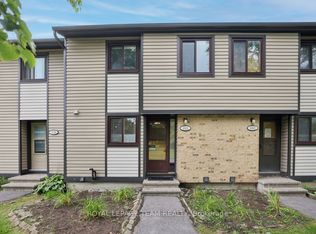 6801 Bilberry Dr, Ottawa, ON K1C2E8