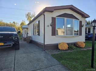 12 Parkside Cir, Buffalo, NY 14227