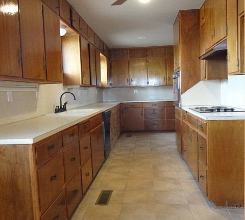 4th image of 1400 N County Road 1110