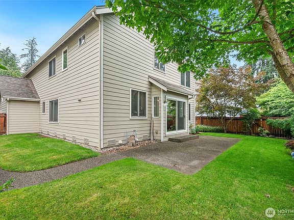 4th image of 24216 231st Avenue SE