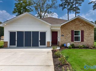 102 Syd Rd, Owens Cross Roads, AL 35763