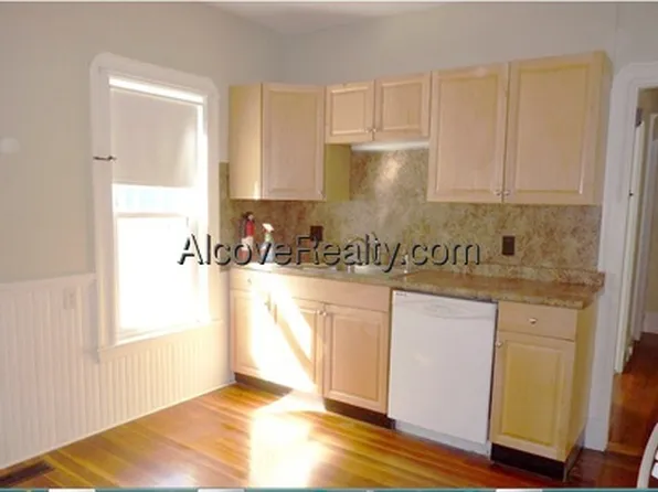 (undisclosed Address), Somerville, MA 02144