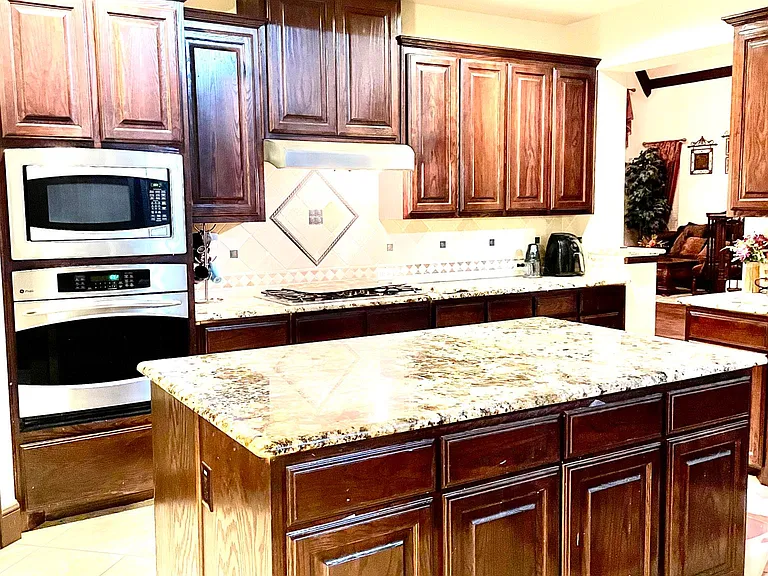 10303 Sandbar Dr — Photo 10