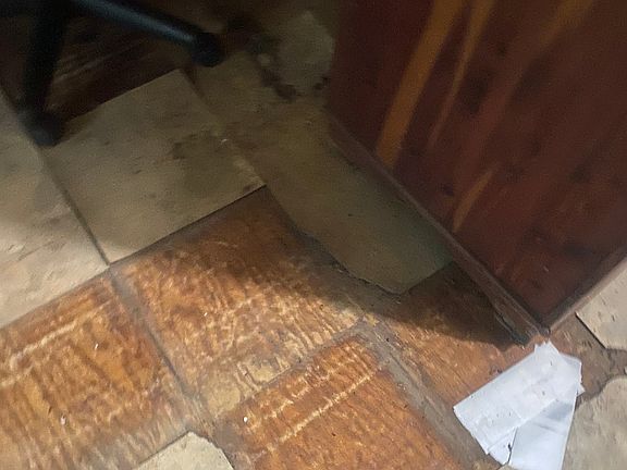 5th image of 6183 Parker Rd