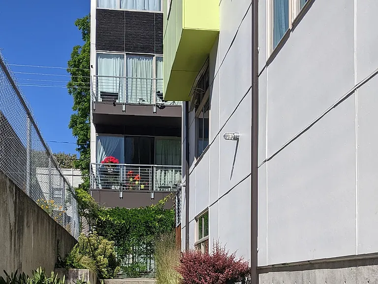 612 Tacoma Ave S #102 — Photo 8