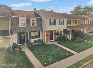 34 Kingsley Way, Freehold, NJ 07728