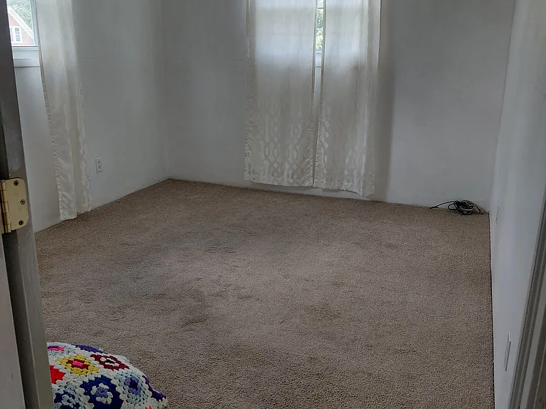 404 W Sample St — Photo 11