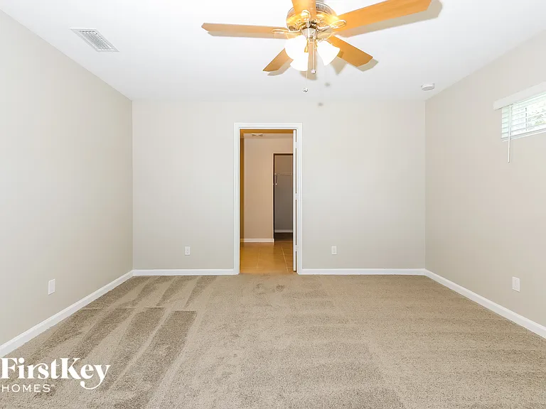2346 SW Abalon Cir — Photo 9