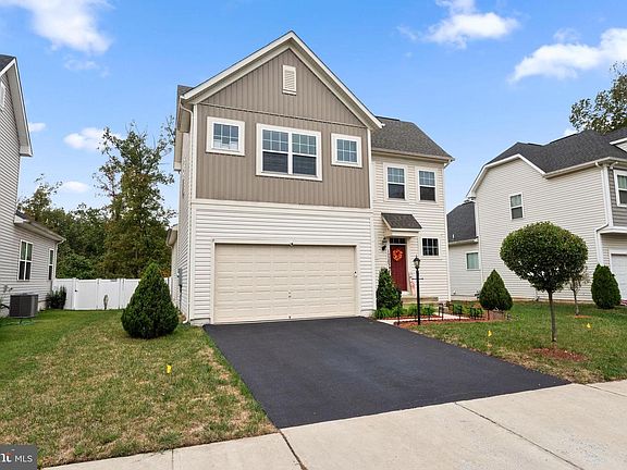 2nd image of 12203 Aster Rd