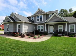 5541 Deer Hollow Dr, South Bend, IN 46614