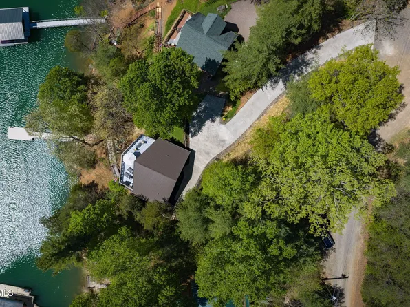 237 Candlewood Ln, Butler, TN 37640