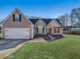 513 Hemlock Dr, Winder, GA 30680