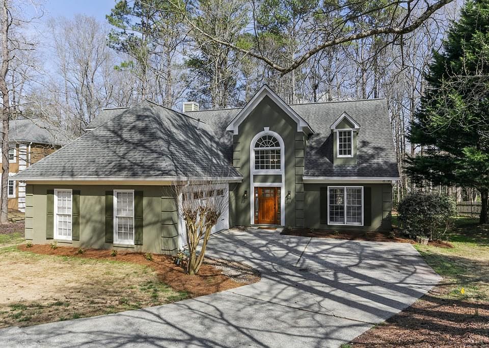 1st image of 608 Briarmeade Dr SW