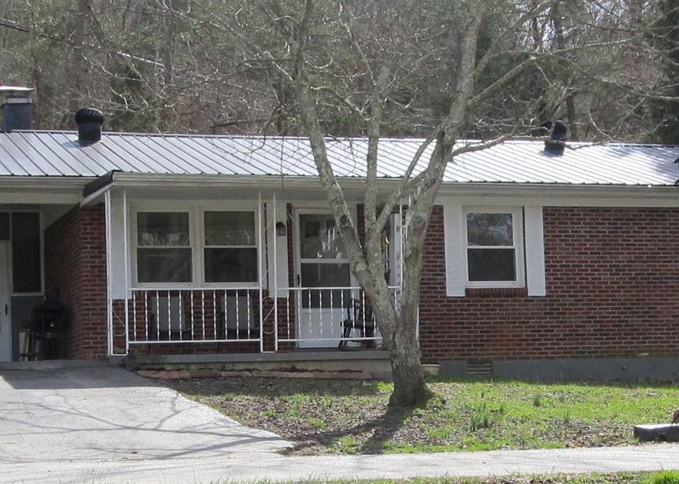1st image of 420 Bertha Wallace Dr