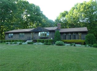 59 Nicholdale Rd, Shelton, CT 06484