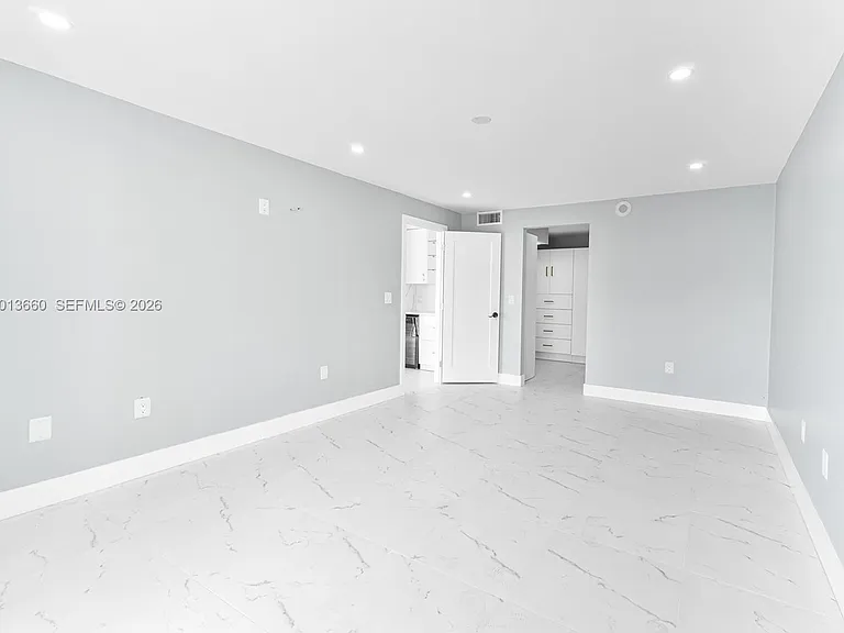 2851 NE 183rd St #1504E — Photo 19