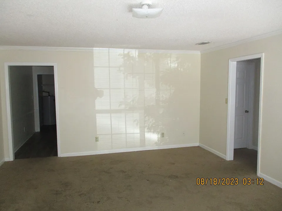 3107A Fernridge Dr
