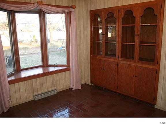 5th image of 709 Lynn Haven Ln