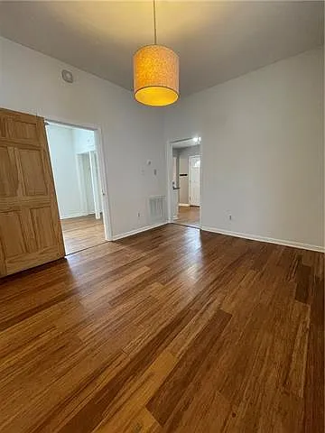 2 bed, 1.0 bath, 987 sqft, $1,750 — Photo 4