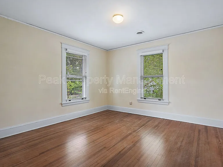 1310 Greycourt Ave — Photo 18