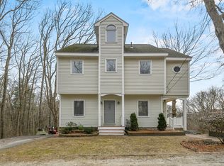 18 Teddy Rd, Worcester, MA 01603