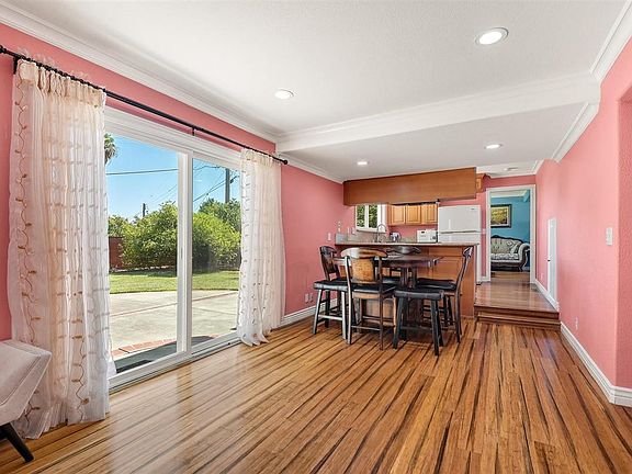 4th image of 632 Saturn Ave