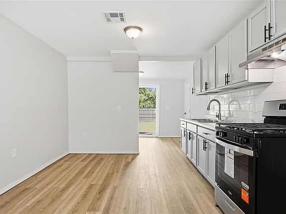 2nd image of 117 SW 39th St