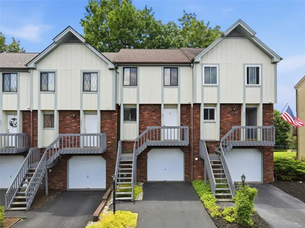 641 Sunset Cir, Cranberry Township, PA 16066