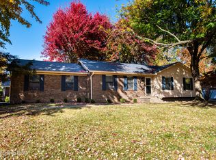 120 Buttercup Rd, Louisville, KY 40218