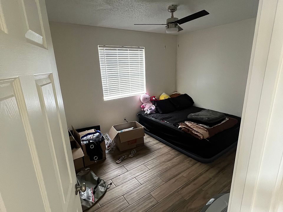 2nd image of 702 Bracewood Cir #A