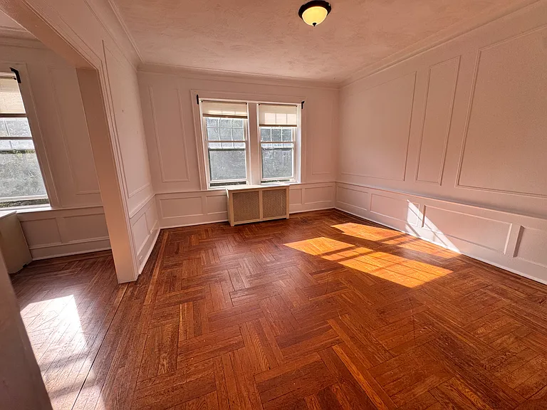30 Gates Ave — Photo 7