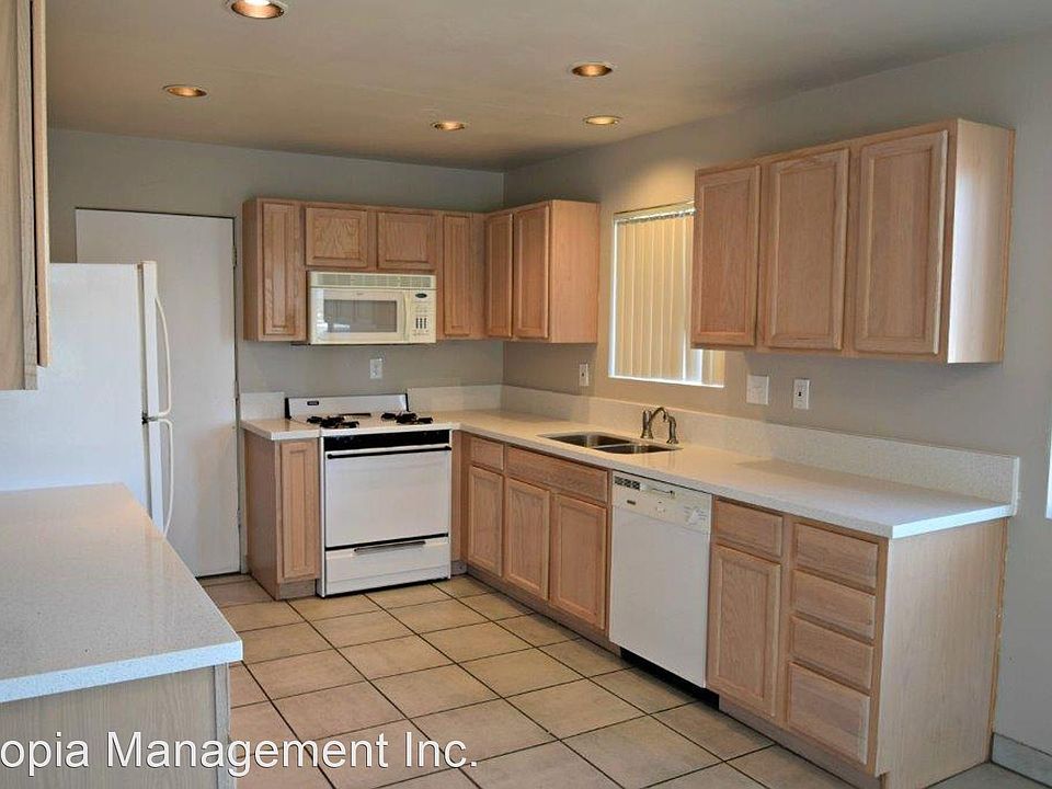 1st image of 73555 Shadow Mountain Dr APT 1