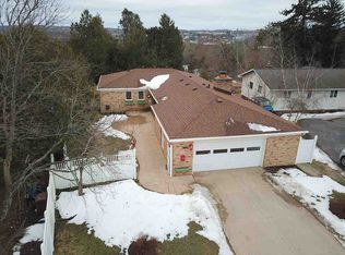 1180 Winnell Ct, Petoskey, MI 49770