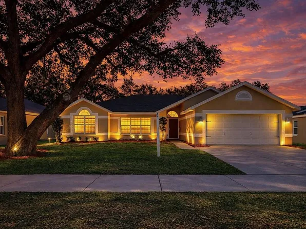 1306 Gangplank Dr, Valrico, FL 33594