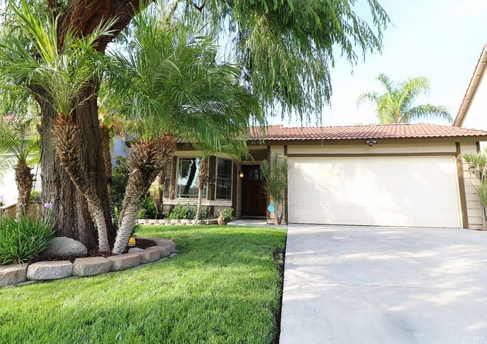 1st image of 11888 Banana Ave