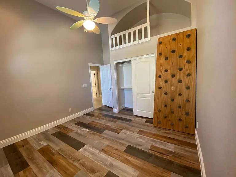 3611 Oakleaf Ave — Photo 38