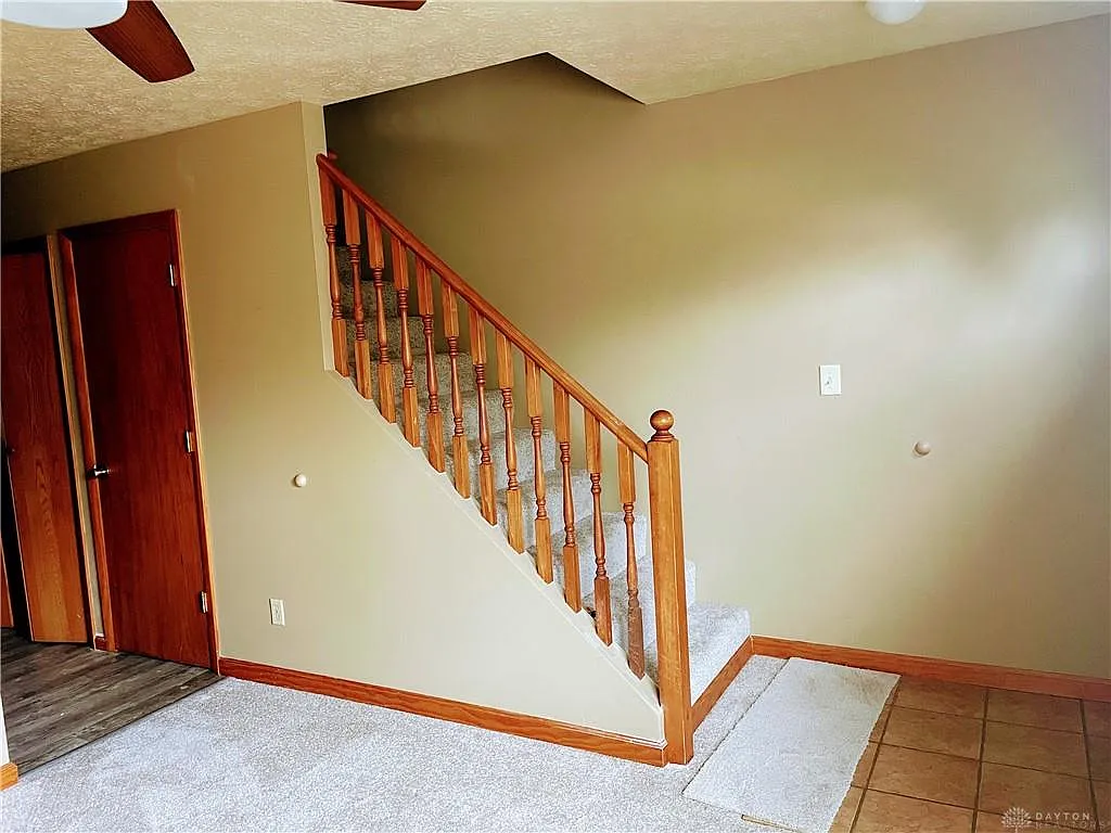 2 bed, 1.5 bath, $1,200 — Photo 3