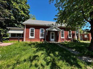 2024 Royal Heights Rd, Belleville, IL 62223