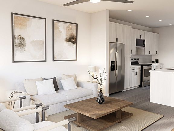 The Eleanor at Daytona Beach - Living Room