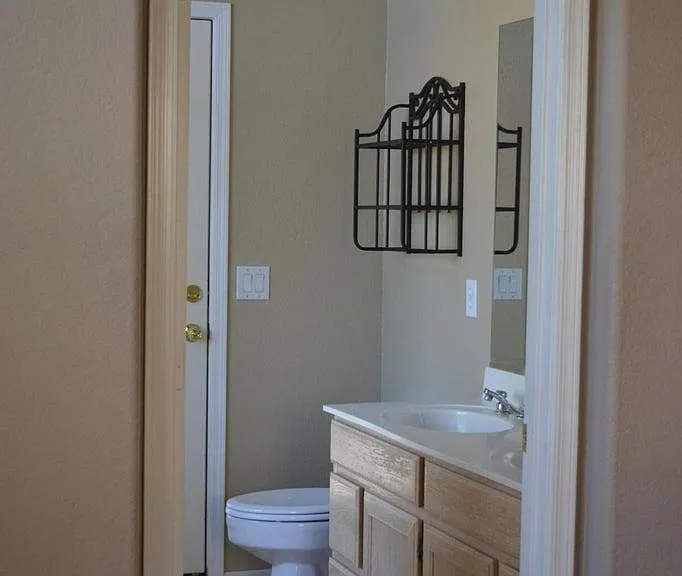 8240 E Obispo Ave — Photo 14