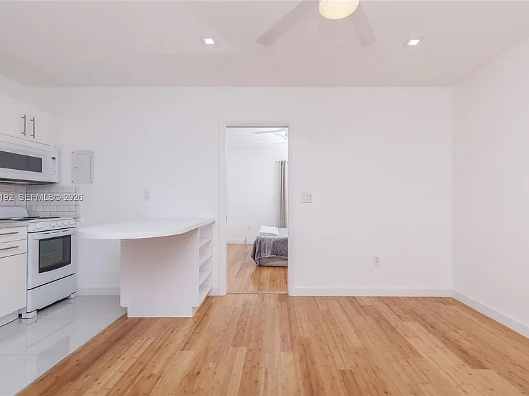 345 Michigan Ave #20 — Photo 13